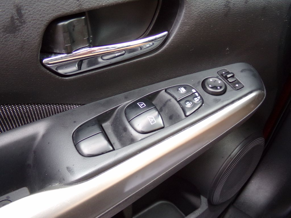 Photo 17 of this NISSAN KICKS