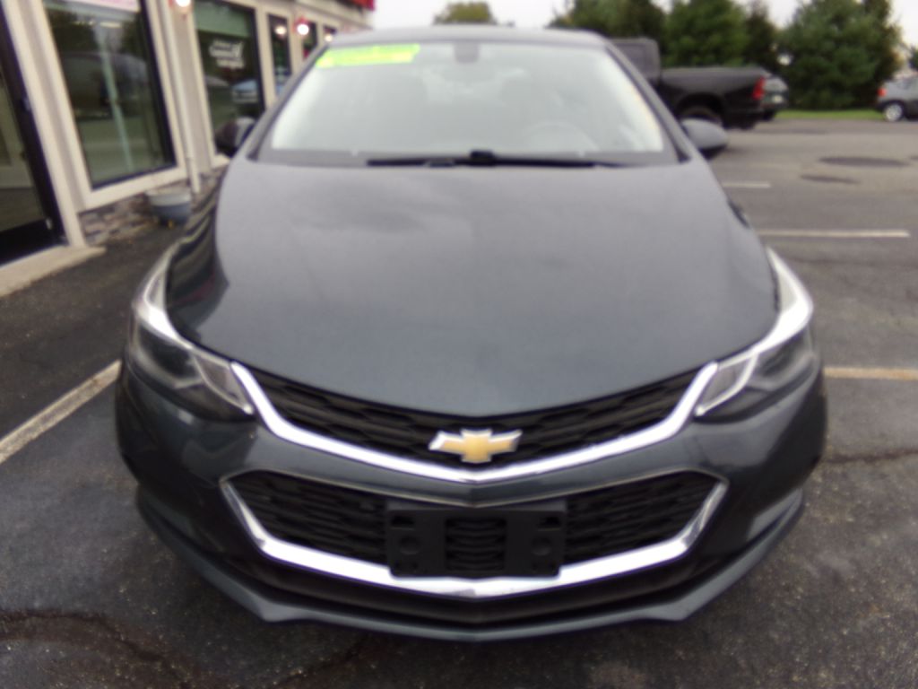 Photo 6 of this CHEVROLET CRUZE