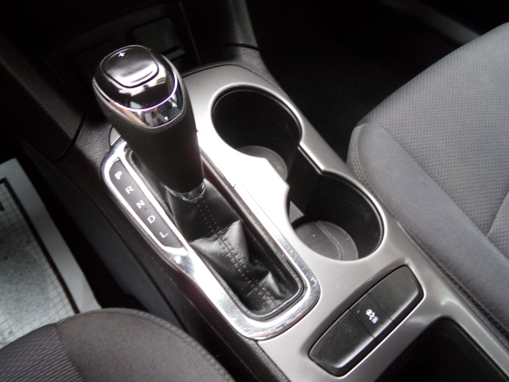 Photo 13 of this CHEVROLET CRUZE