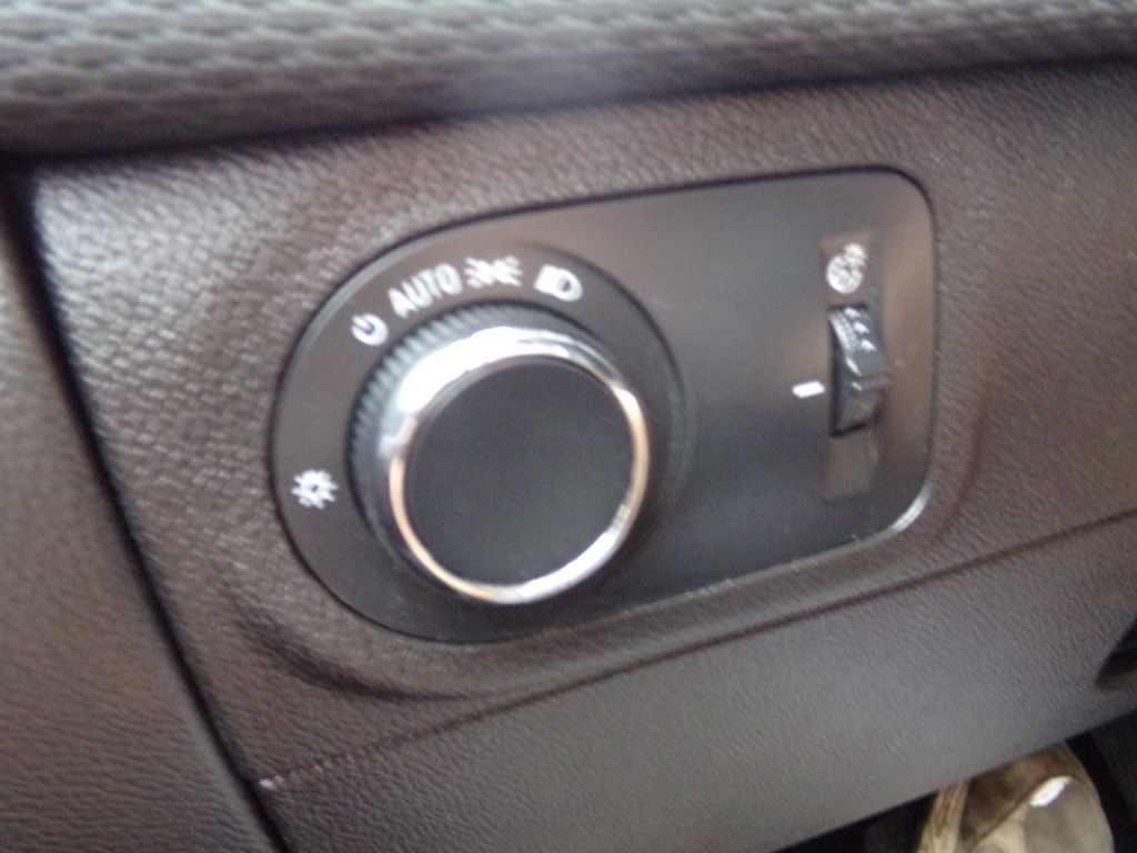 Photo 18 of this CHEVROLET CRUZE