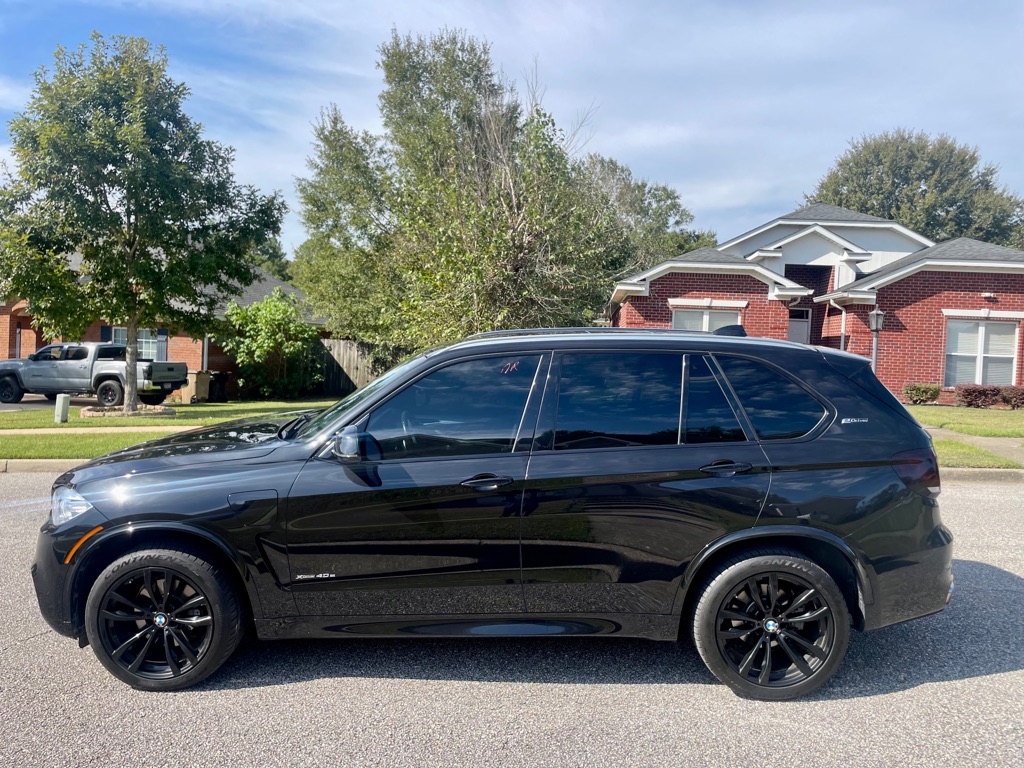Photo 2 of this BMW X5