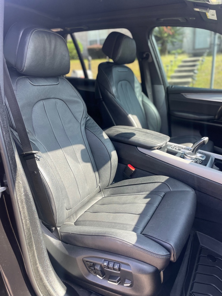 Photo 14 of this BMW X5