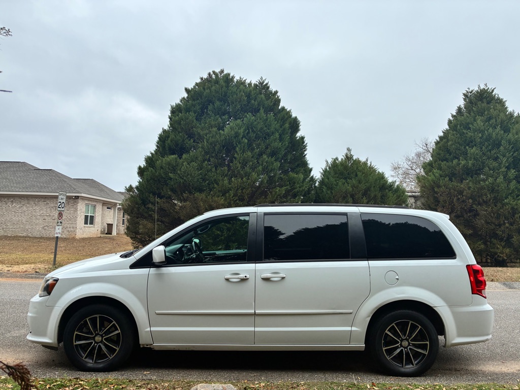 Photo 4 of this DODGE GRAND CARAVAN