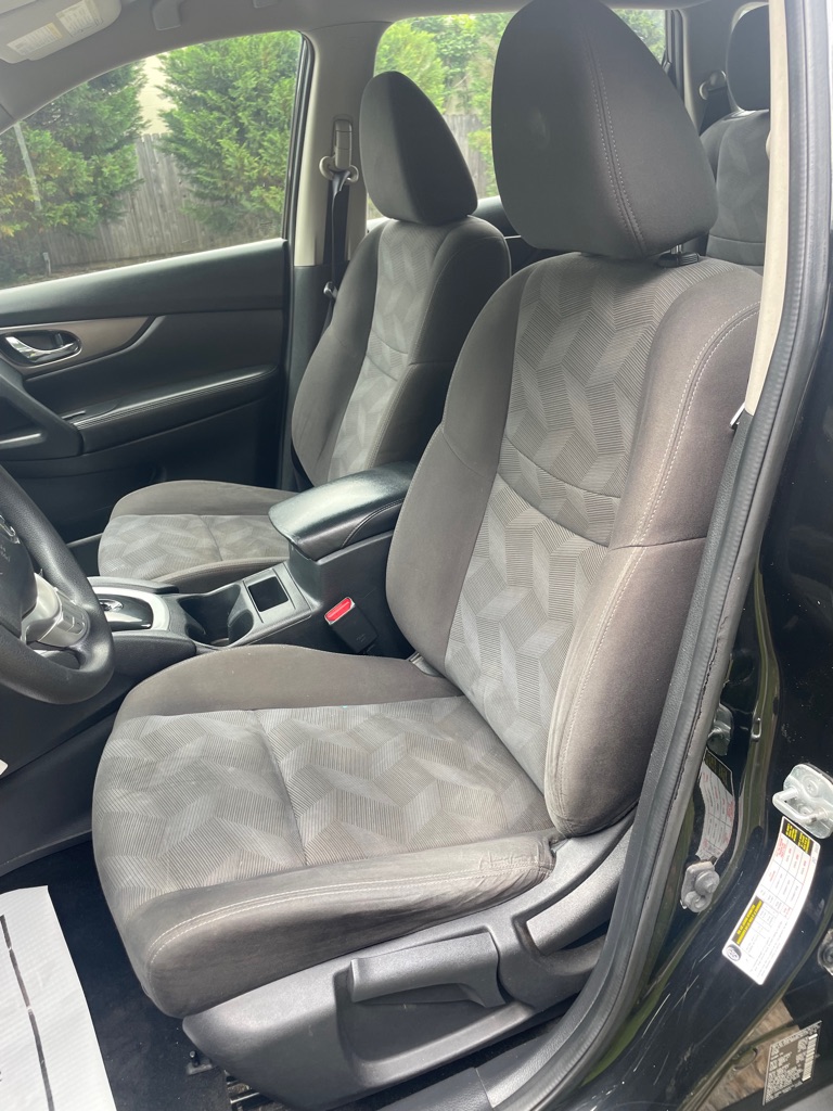 Photo 10 of this NISSAN ROGUE