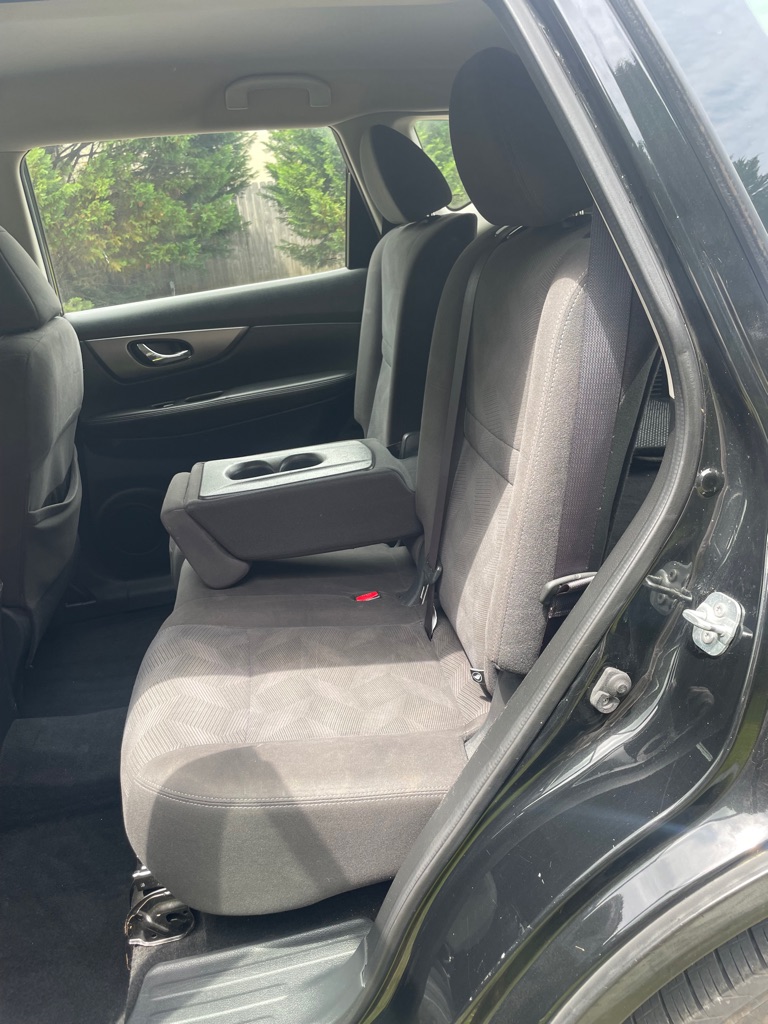 Photo 12 of this NISSAN ROGUE