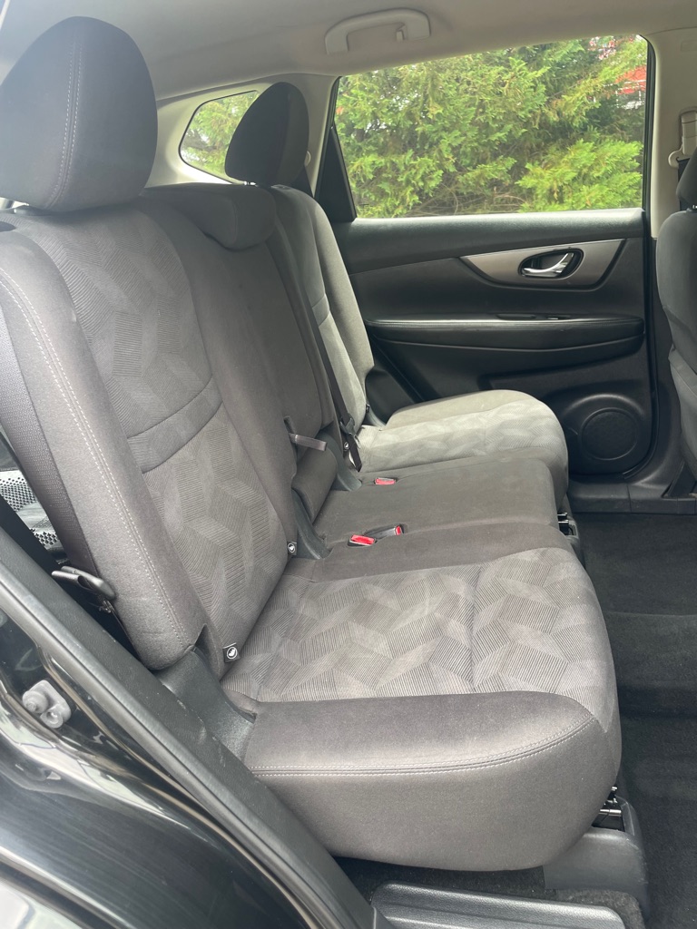 Photo 14 of this NISSAN ROGUE
