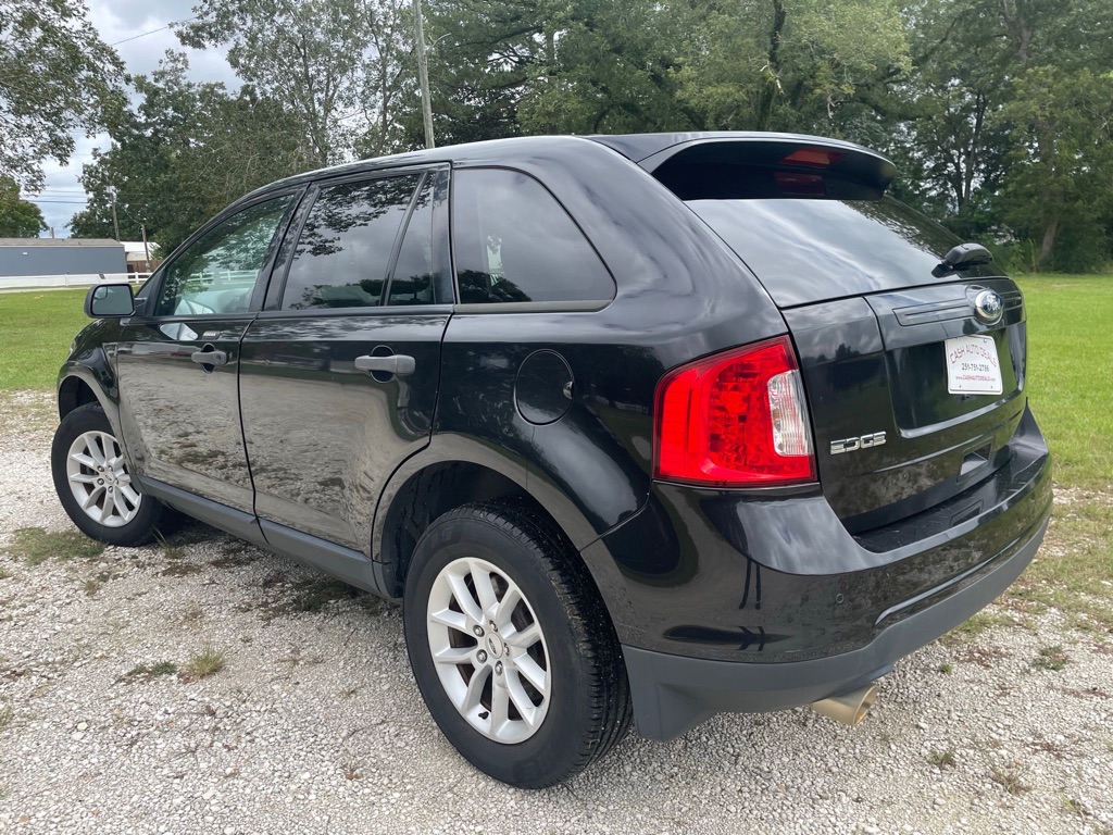 Photo 9 of this FORD EDGE