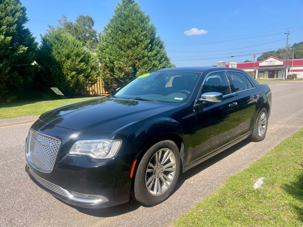 2017 CHRYSLER 300C