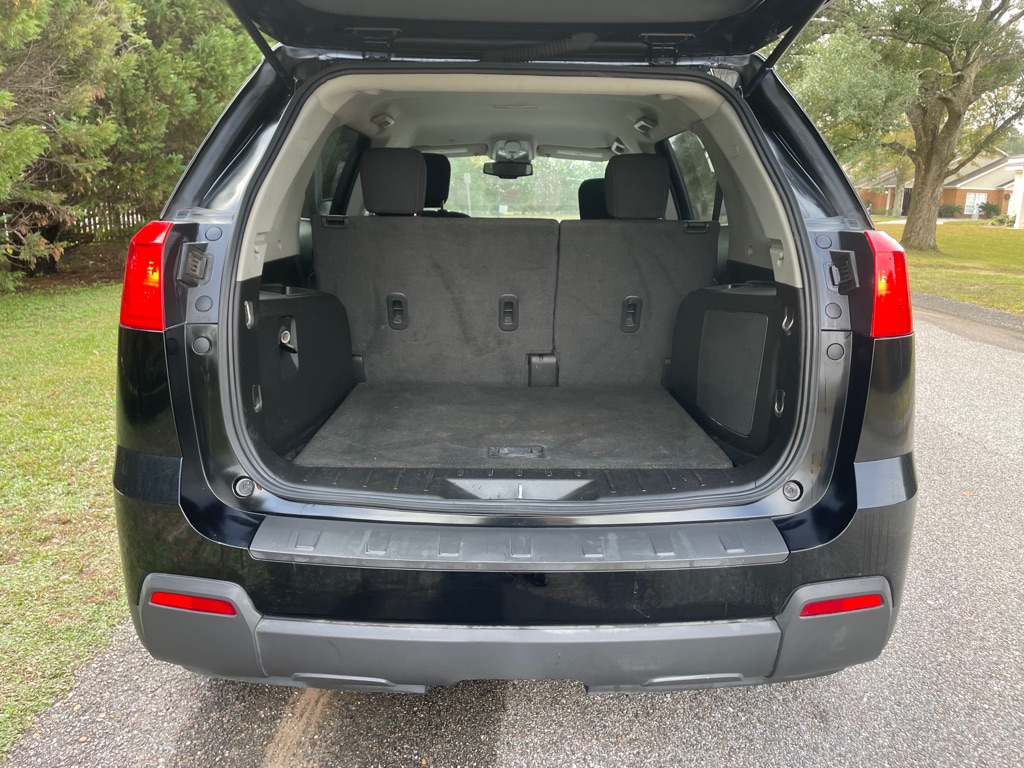 Photo 12 of this GMC TERRAIN