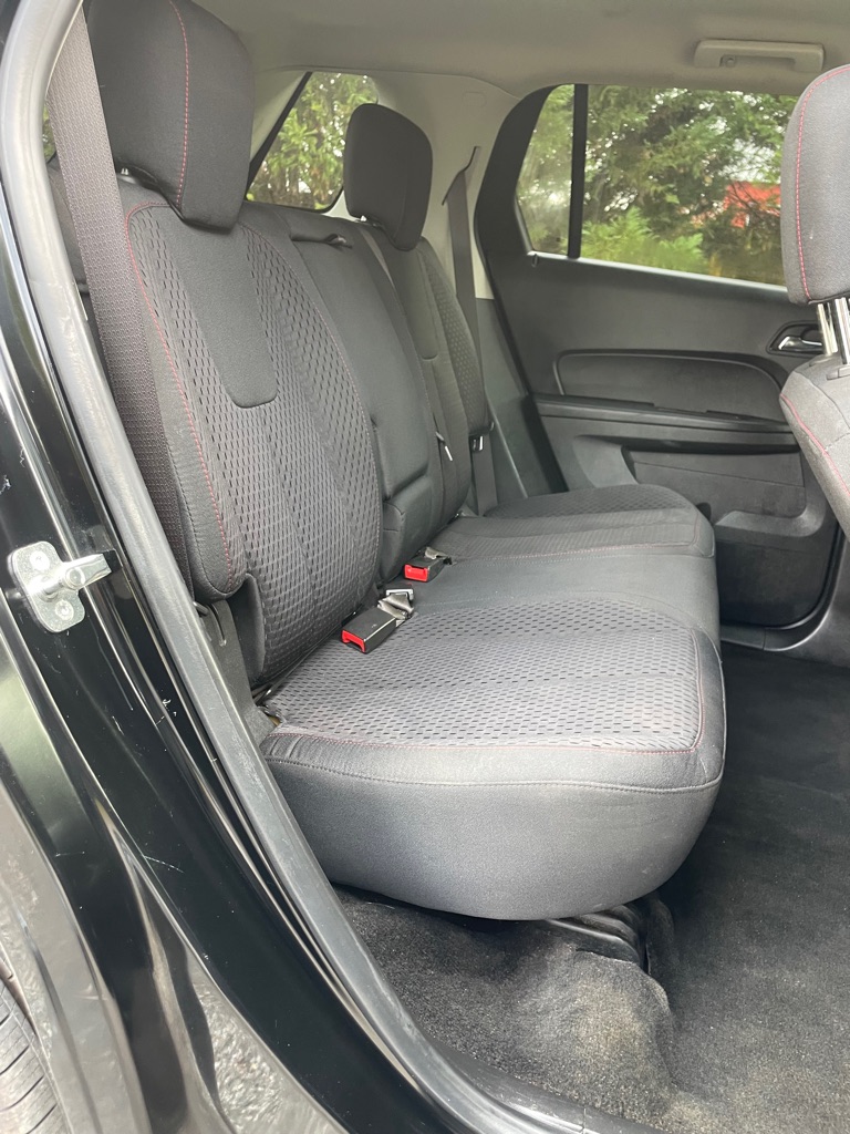 Photo 13 of this GMC TERRAIN