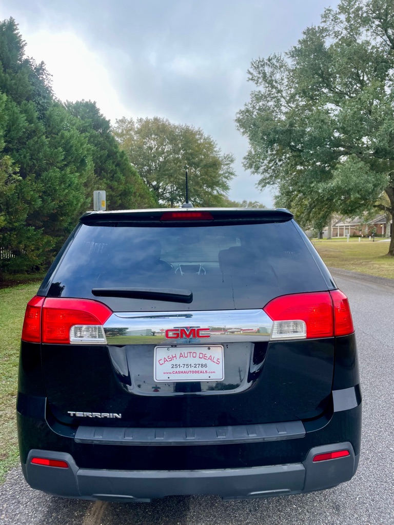 Photo 7 of this GMC TERRAIN