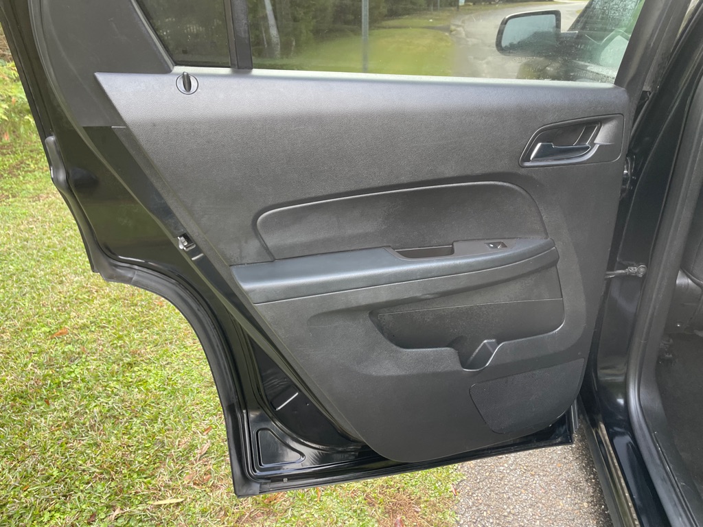 Photo 11 of this GMC TERRAIN