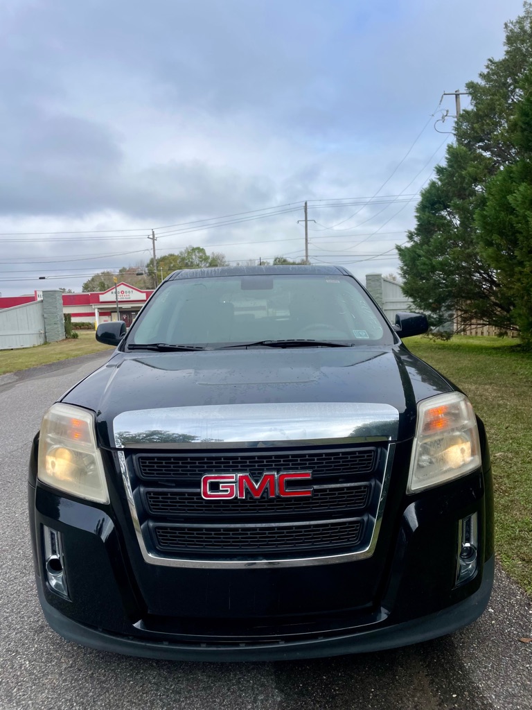 Photo 2 of this GMC TERRAIN