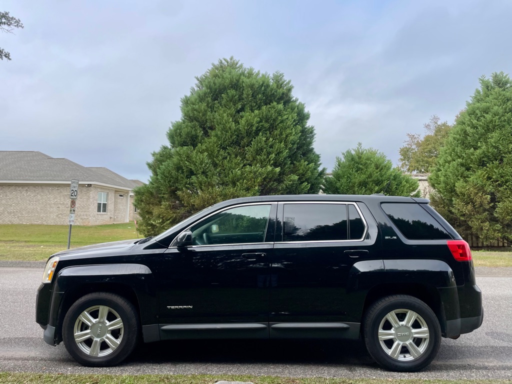 Photo 3 of this GMC TERRAIN