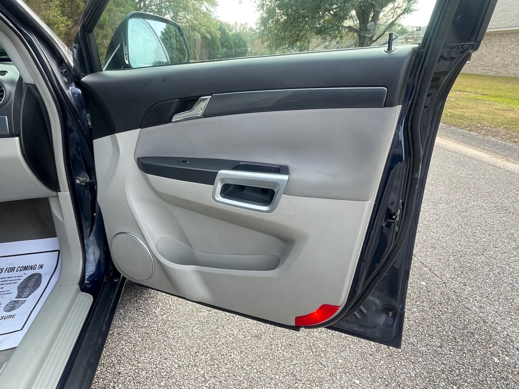 Photo 16 of this SATURN VUE