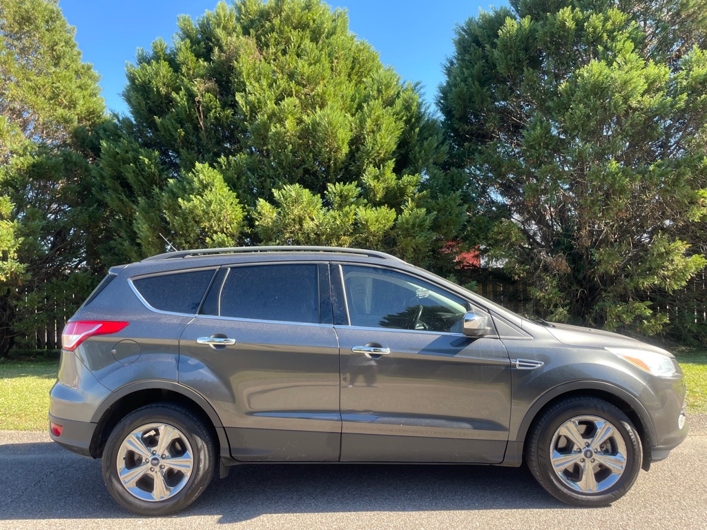 Photo 3 of this FORD ESCAPE