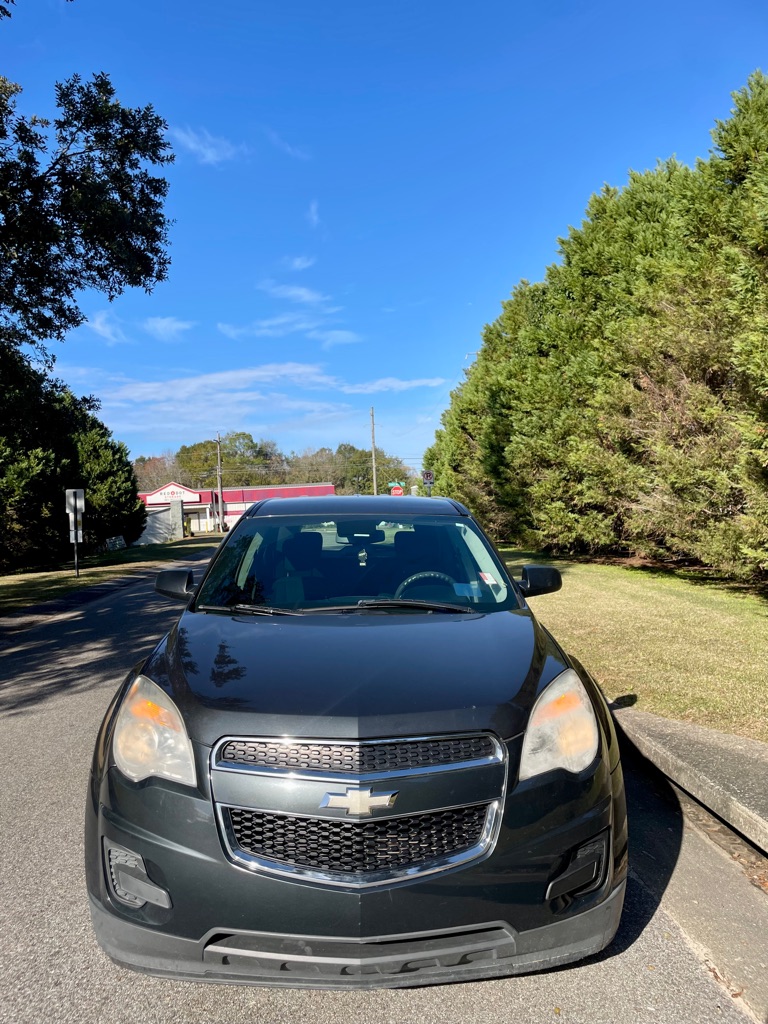 Photo 2 of this CHEVROLET EQUINOX