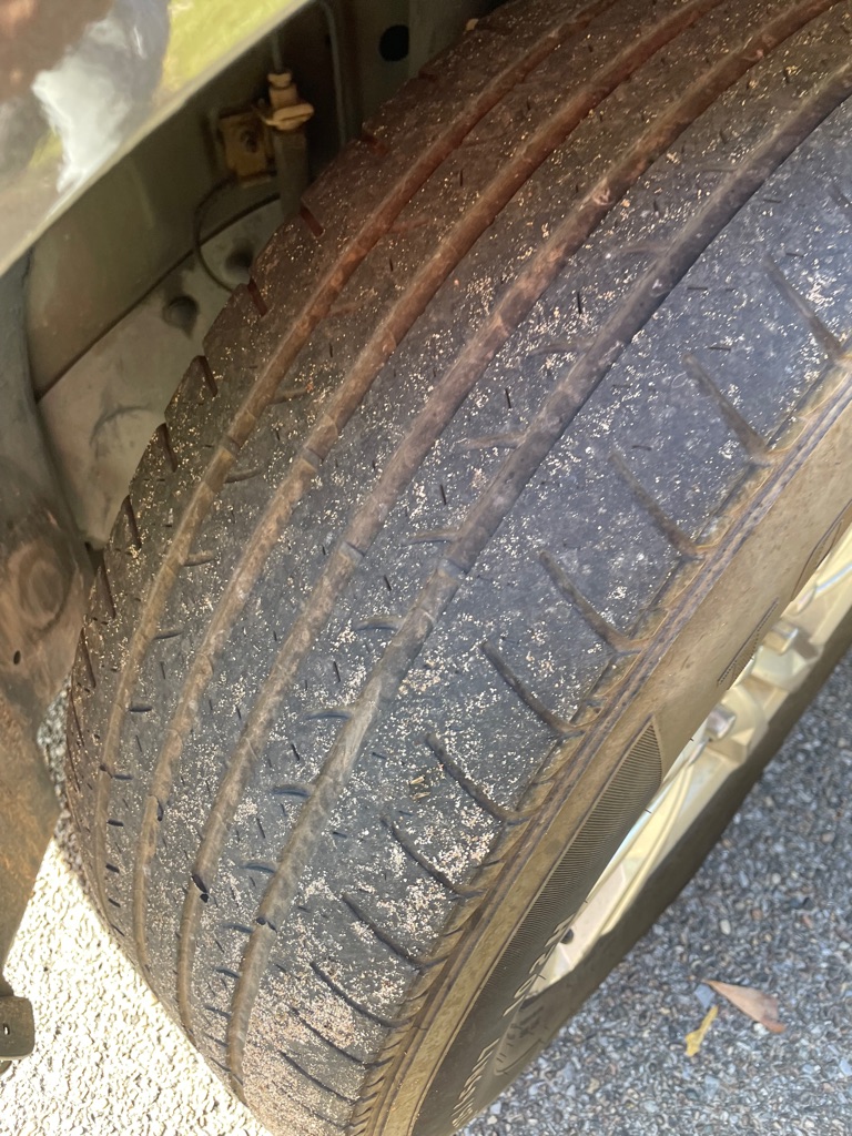Photo 17 of this CHEVROLET EQUINOX