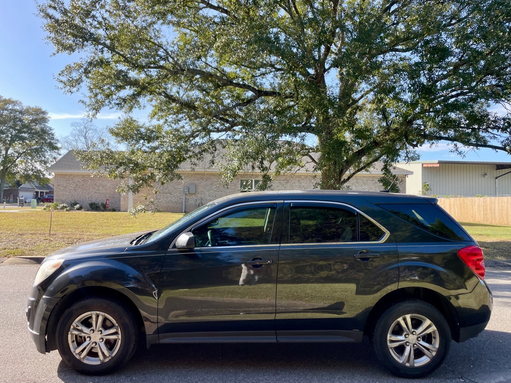 Photo 3 of this CHEVROLET EQUINOX