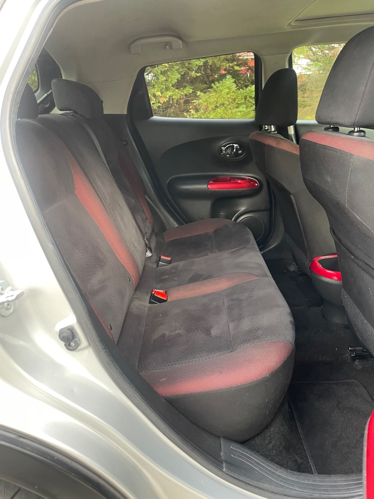 Photo 13 of this NISSAN JUKE