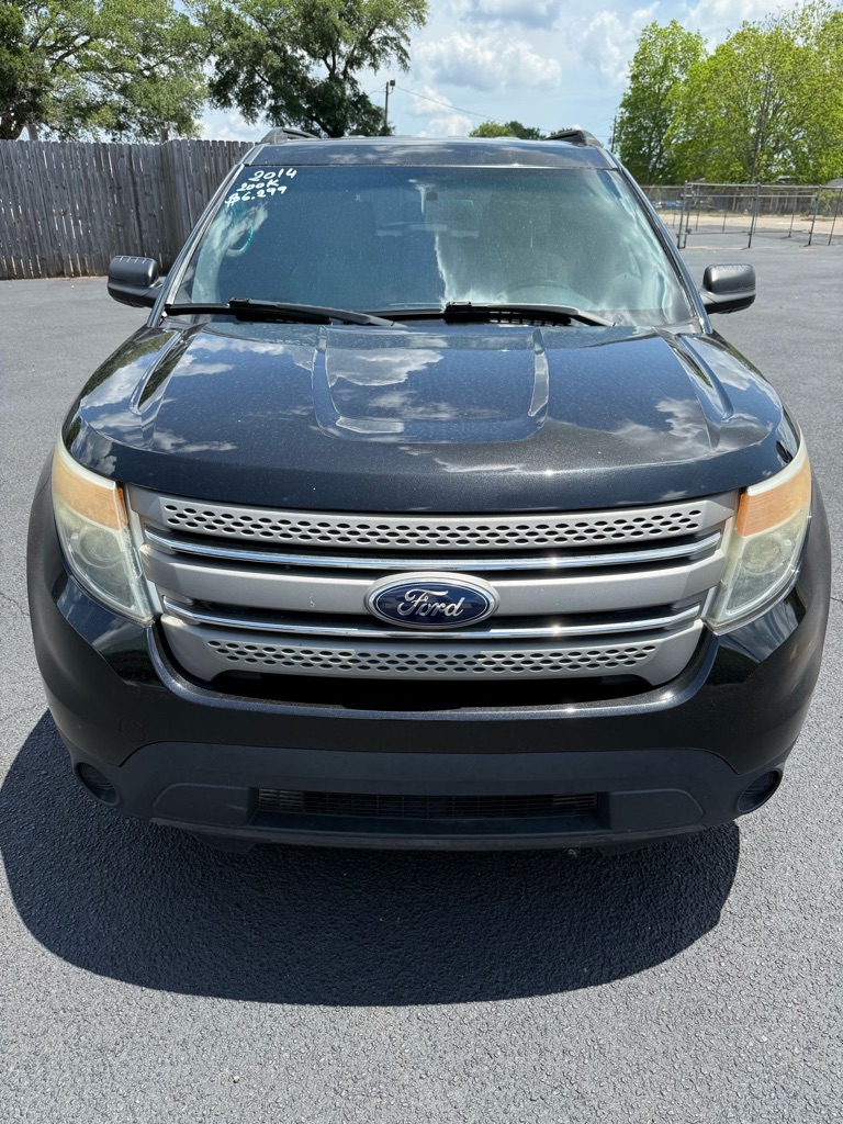 Photo 4 of this FORD EXPLORER