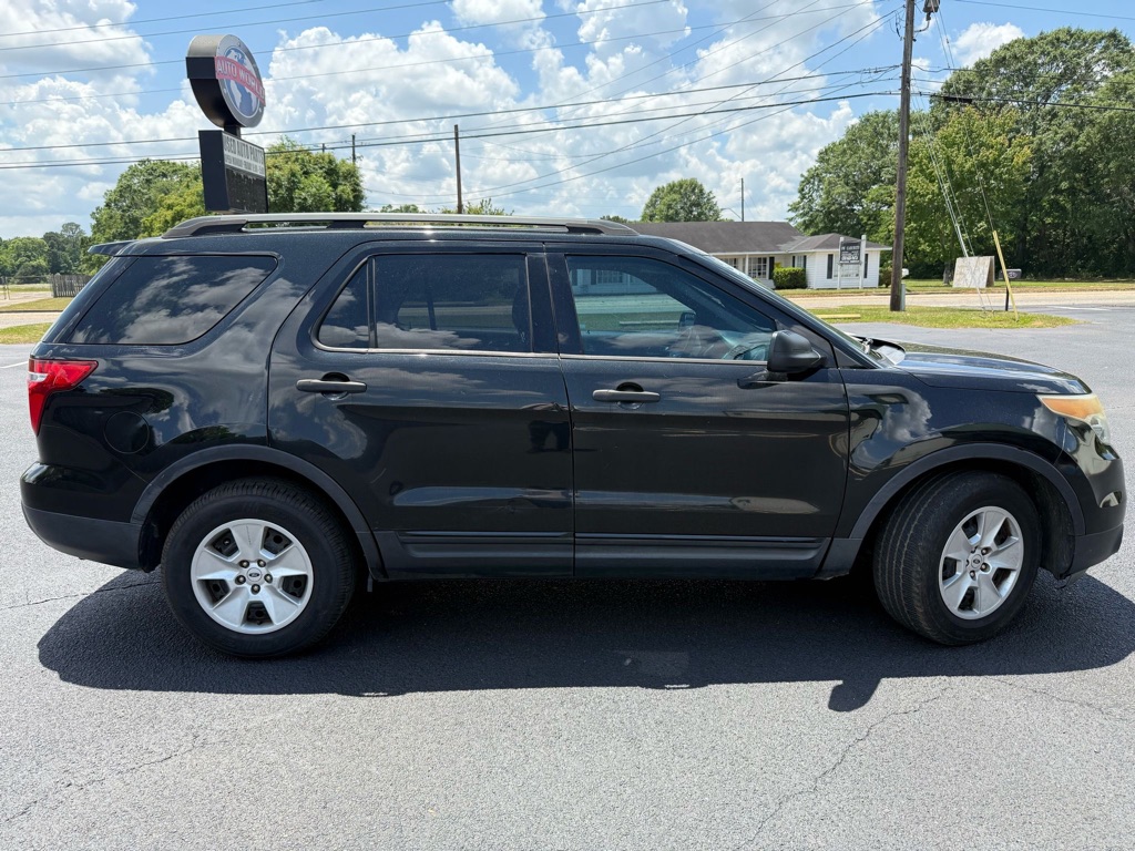 Photo 3 of this FORD EXPLORER
