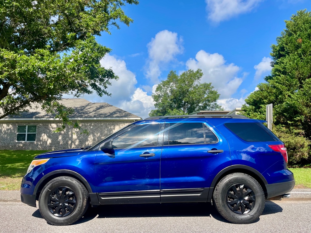 Photo 3 of this FORD EXPLORER