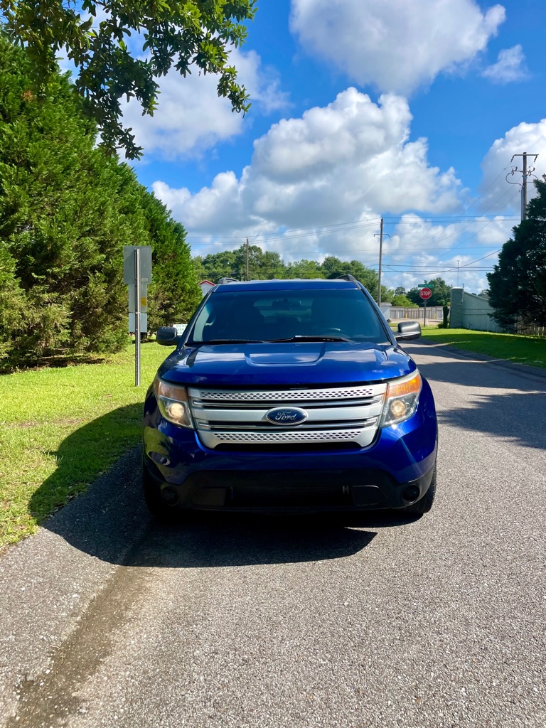 Photo 7 of this FORD EXPLORER