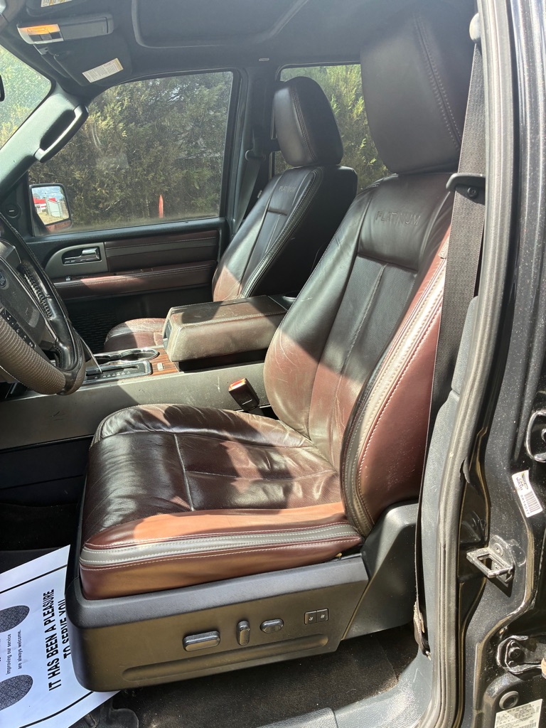 Photo 7 of this FORD EXPEDITION EL