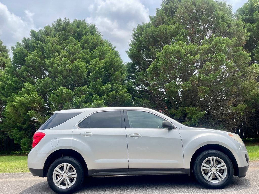 Photo 5 of this CHEVROLET EQUINOX
