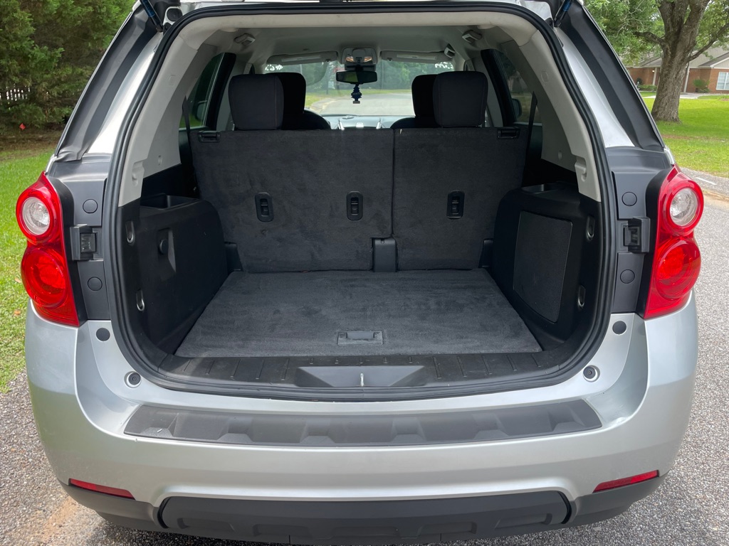 Photo 13 of this CHEVROLET EQUINOX
