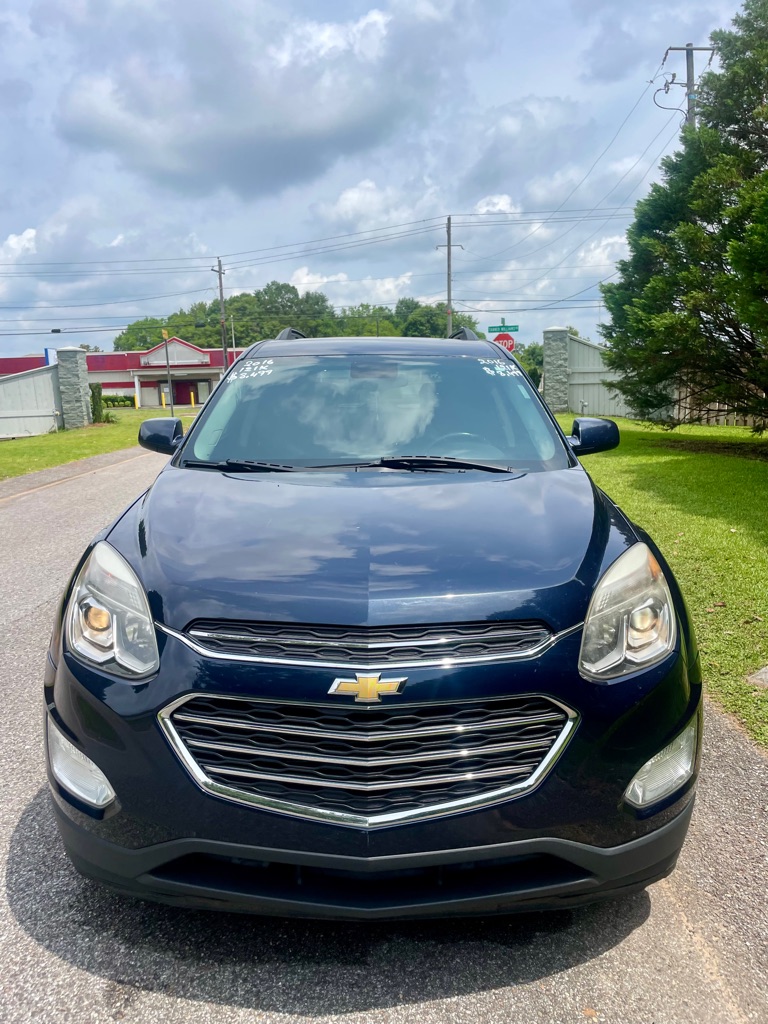Photo 2 of this CHEVROLET EQUINOX