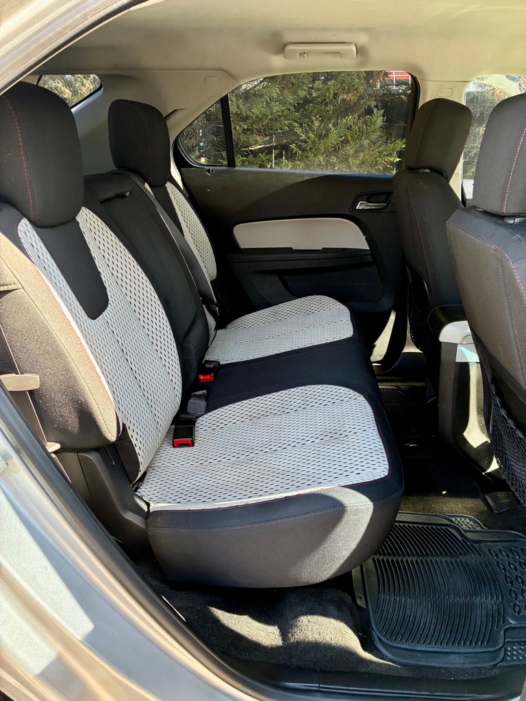 Photo 15 of this CHEVROLET EQUINOX
