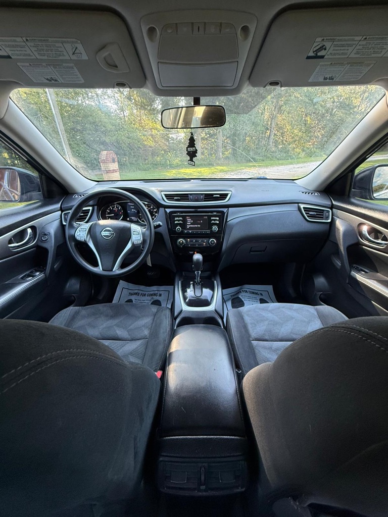 Photo 21 of this NISSAN ROGUE
