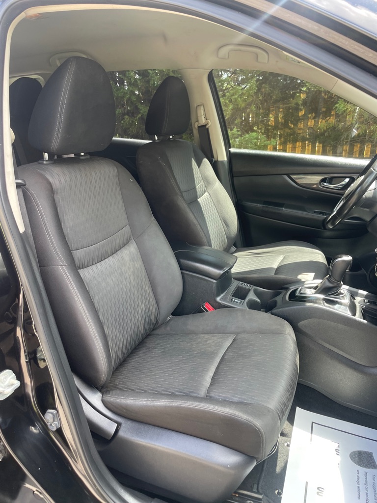 Photo 8 of this NISSAN ROGUE