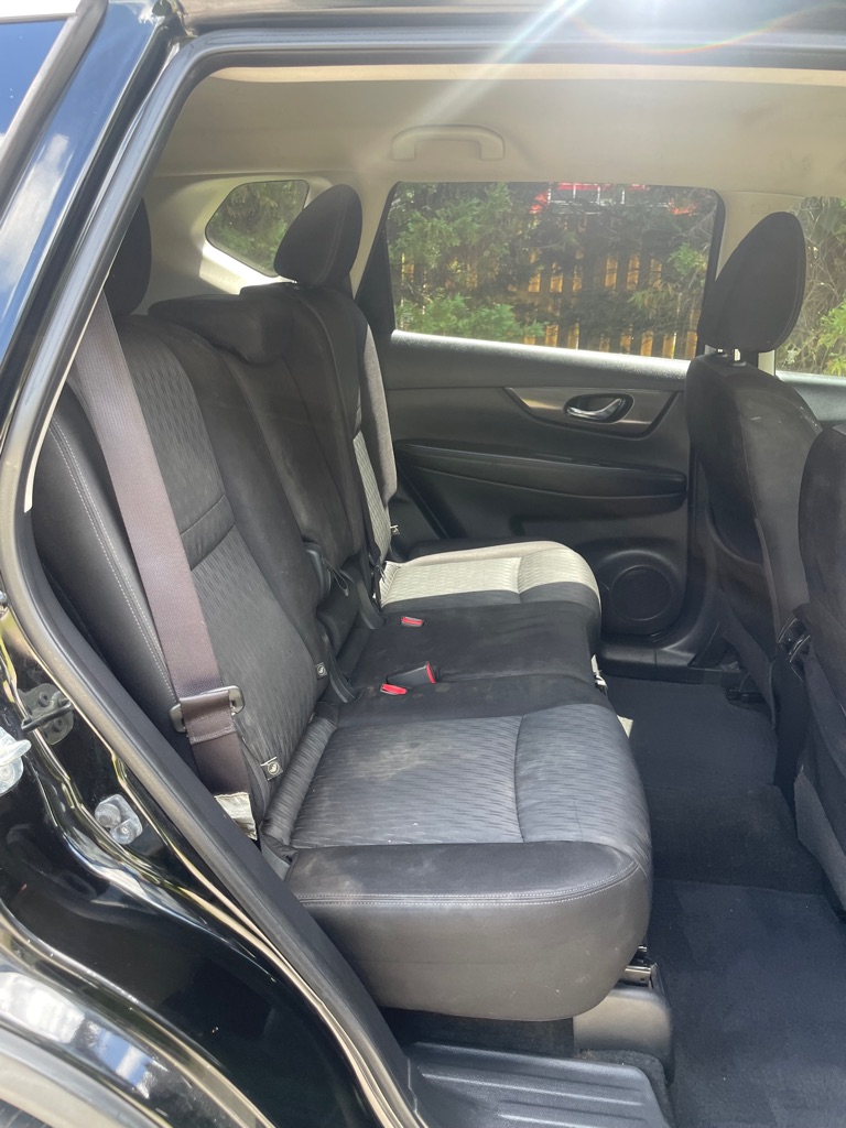 Photo 10 of this NISSAN ROGUE