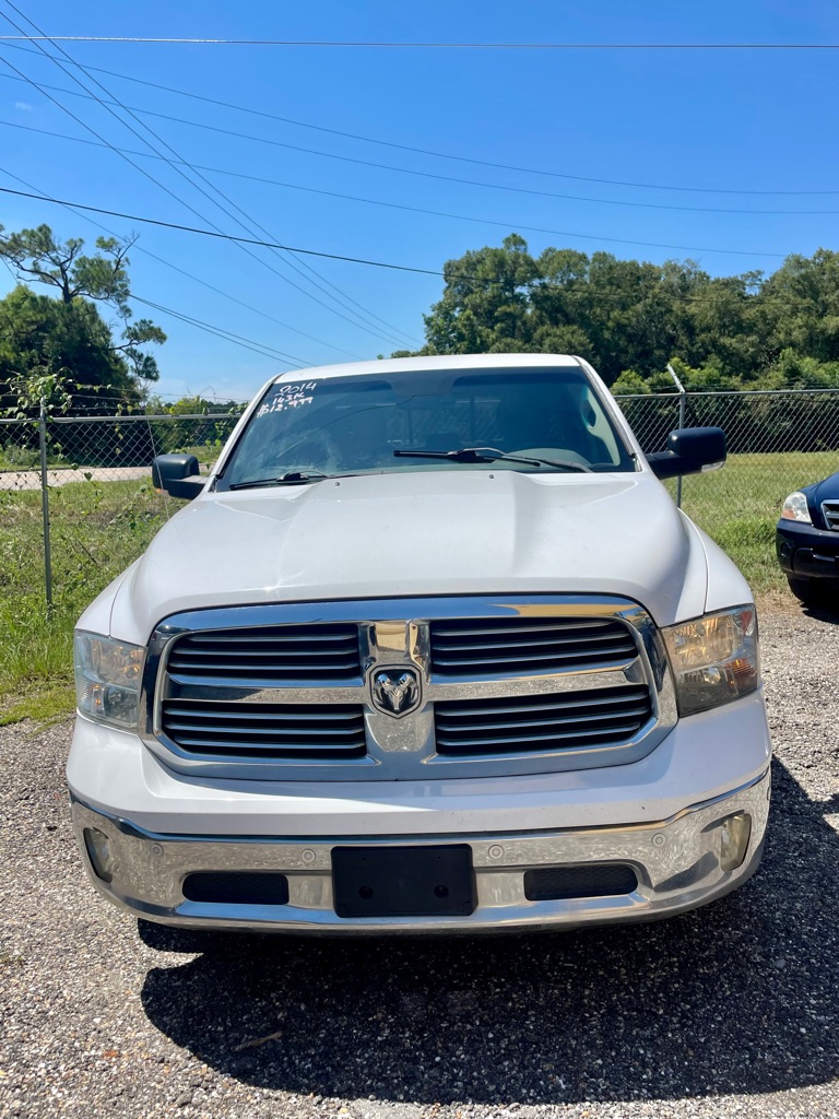 Photo 2 of this RAM 1500
