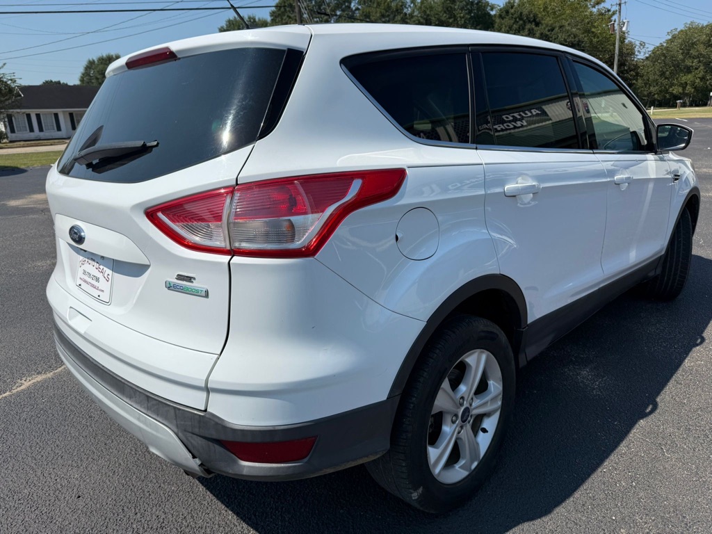 Photo 5 of this FORD ESCAPE