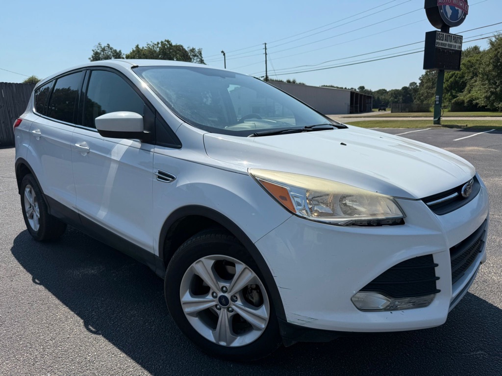 Photo 6 of this FORD ESCAPE