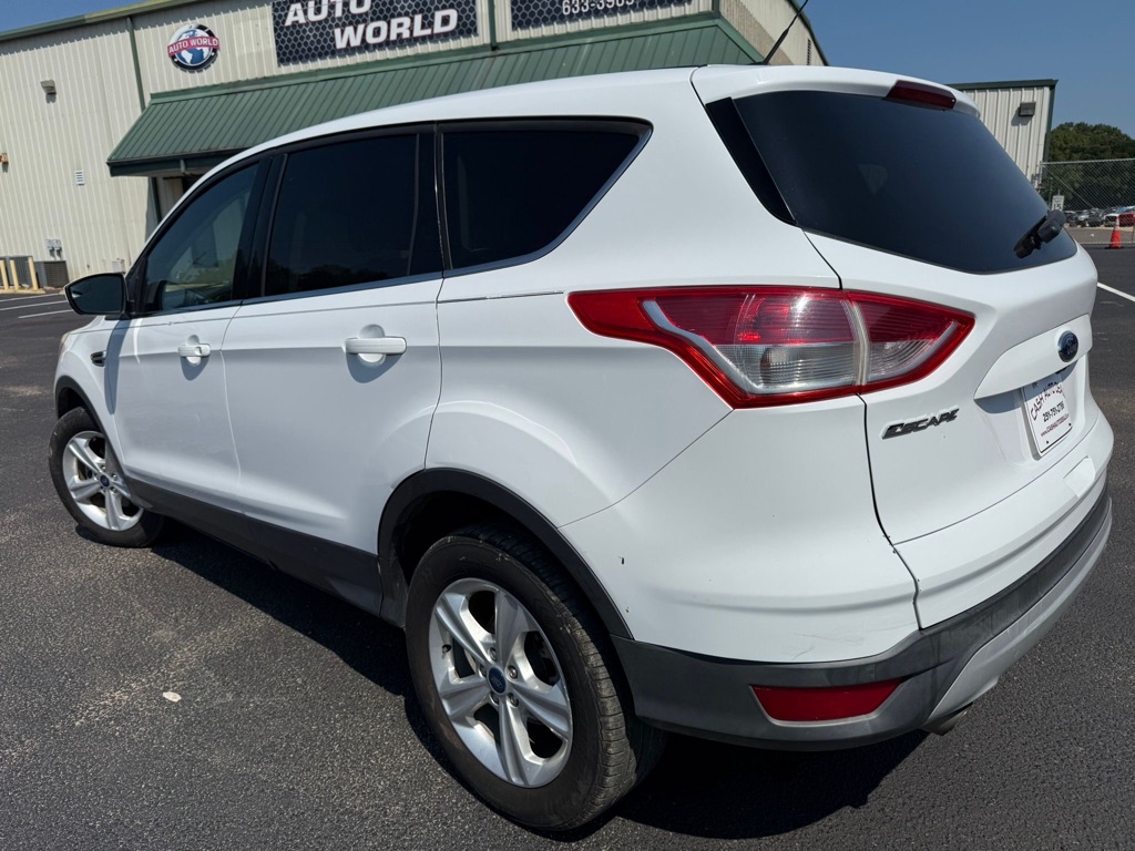 Photo 8 of this FORD ESCAPE