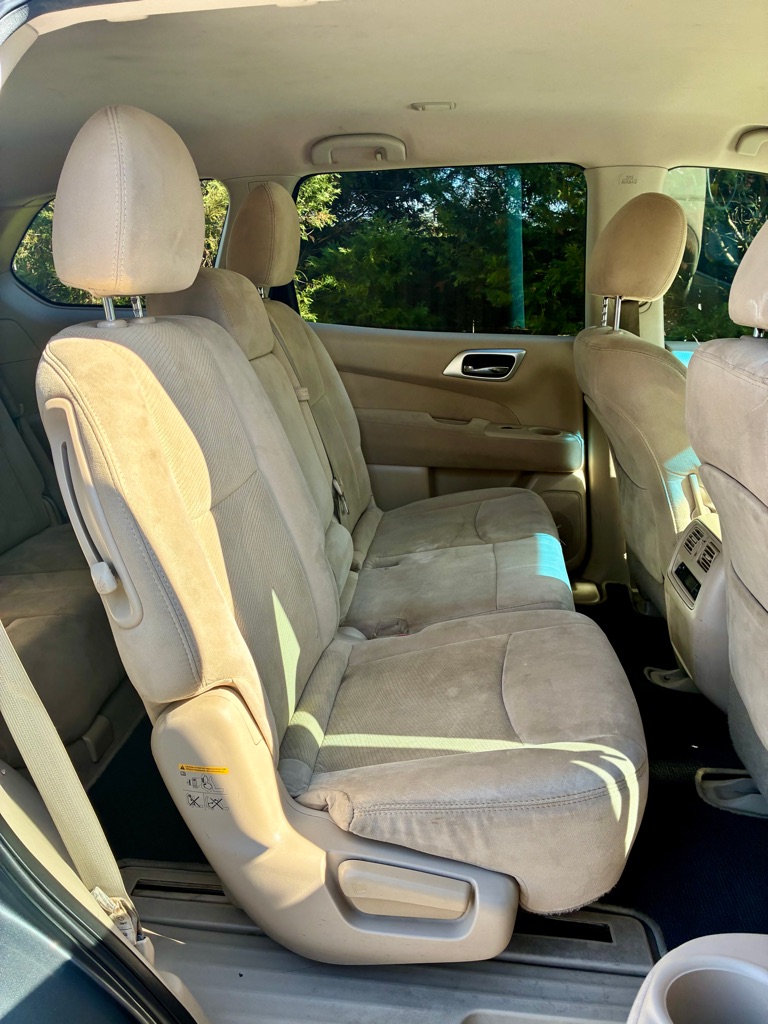 Photo 15 of this NISSAN PATHFINDER