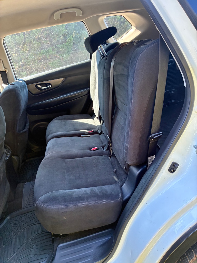 Photo 26 of this NISSAN ROGUE