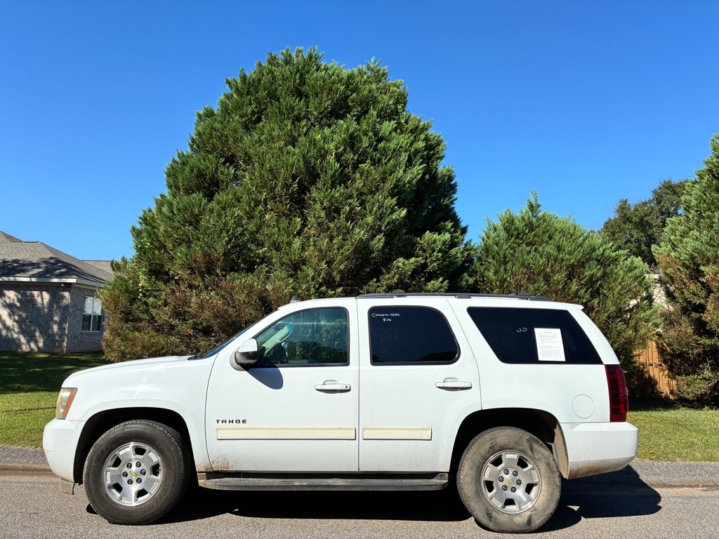 Photo 7 of this CHEVROLET TAHOE