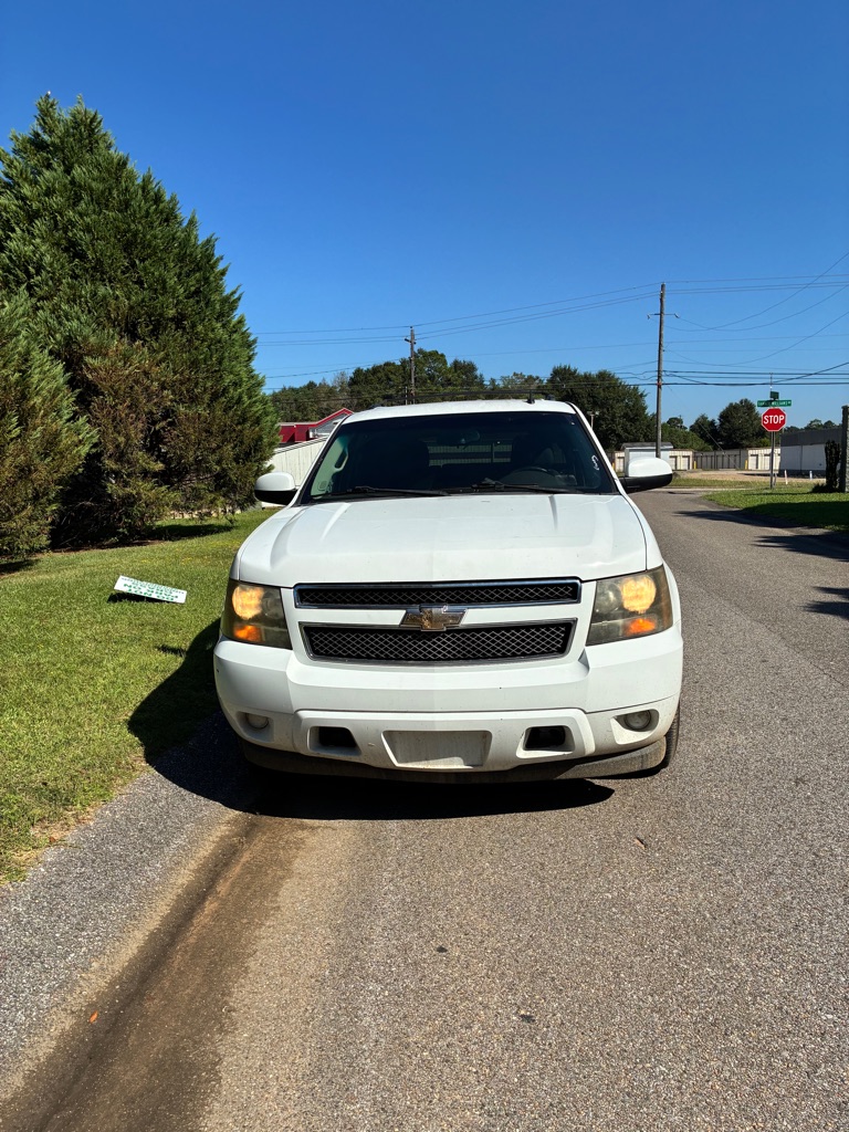 Photo 6 of this CHEVROLET TAHOE
