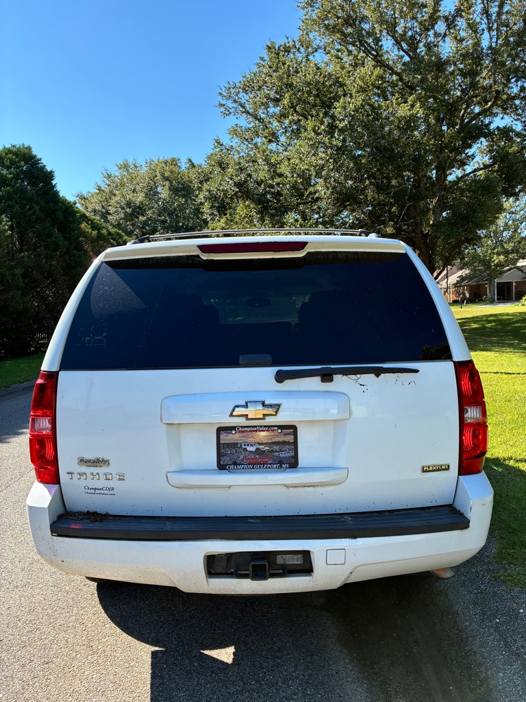 Photo 4 of this CHEVROLET TAHOE