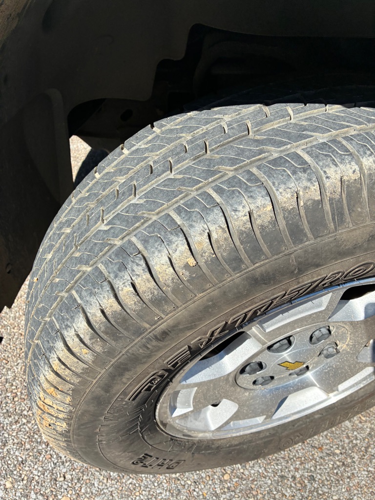 Photo 18 of this CHEVROLET TAHOE