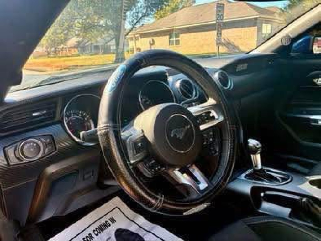Photo 29 of this FORD MUSTANG