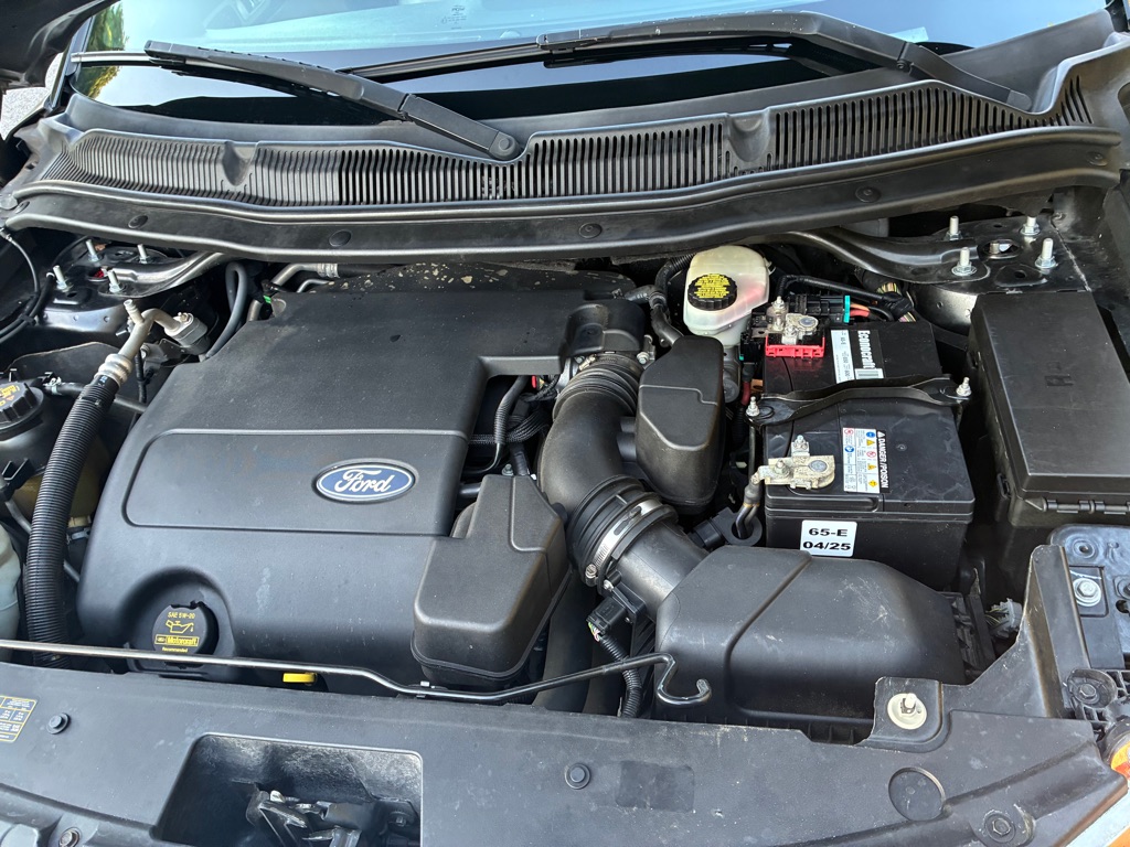 Photo 20 of this FORD EXPLORER