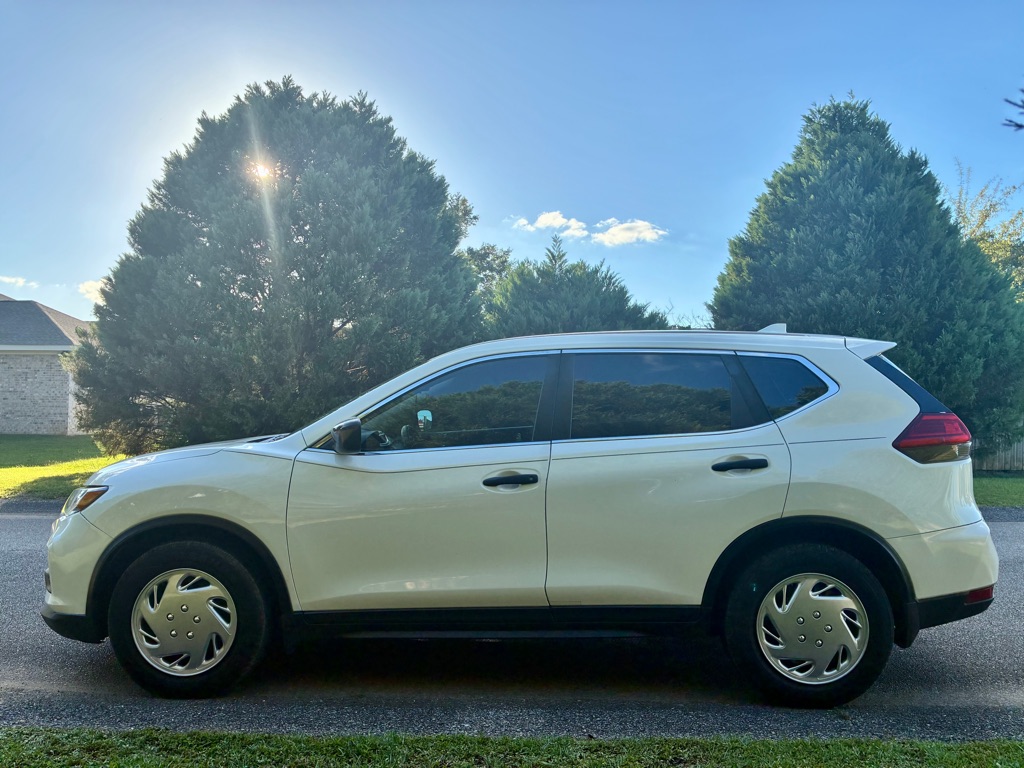 Photo 7 of this NISSAN ROGUE