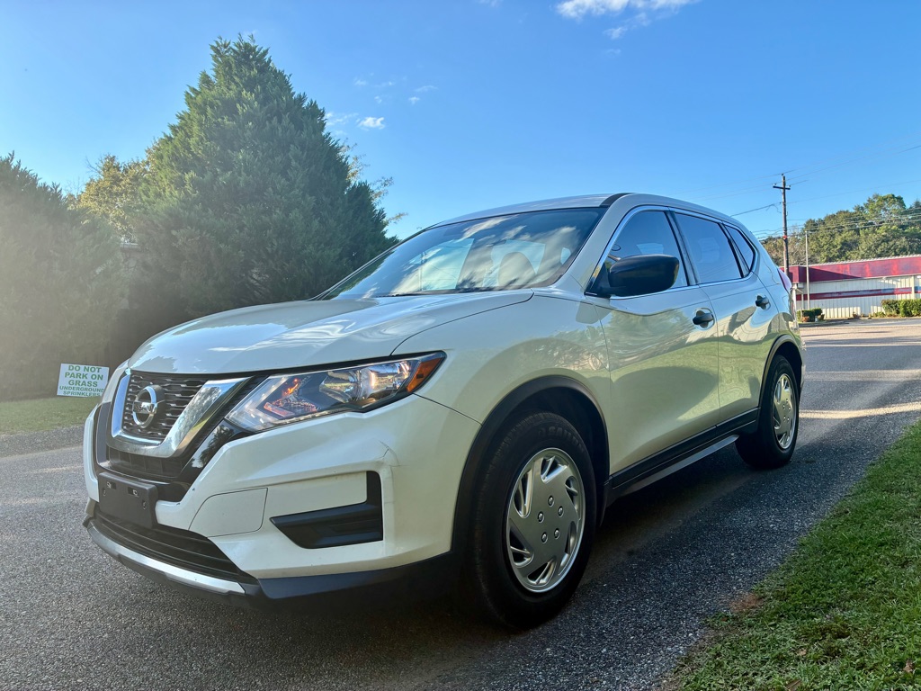 2017 NISSAN ROGUE